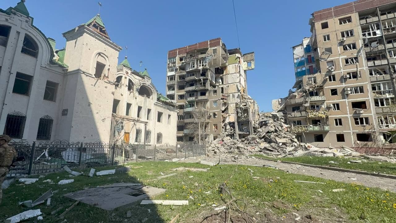 покровськ, розбиті будинки