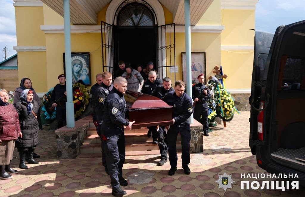 На передовій поблизу Торецька загинув поліцейський з Донеччини