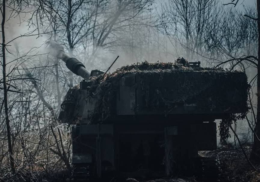 стріляє сау