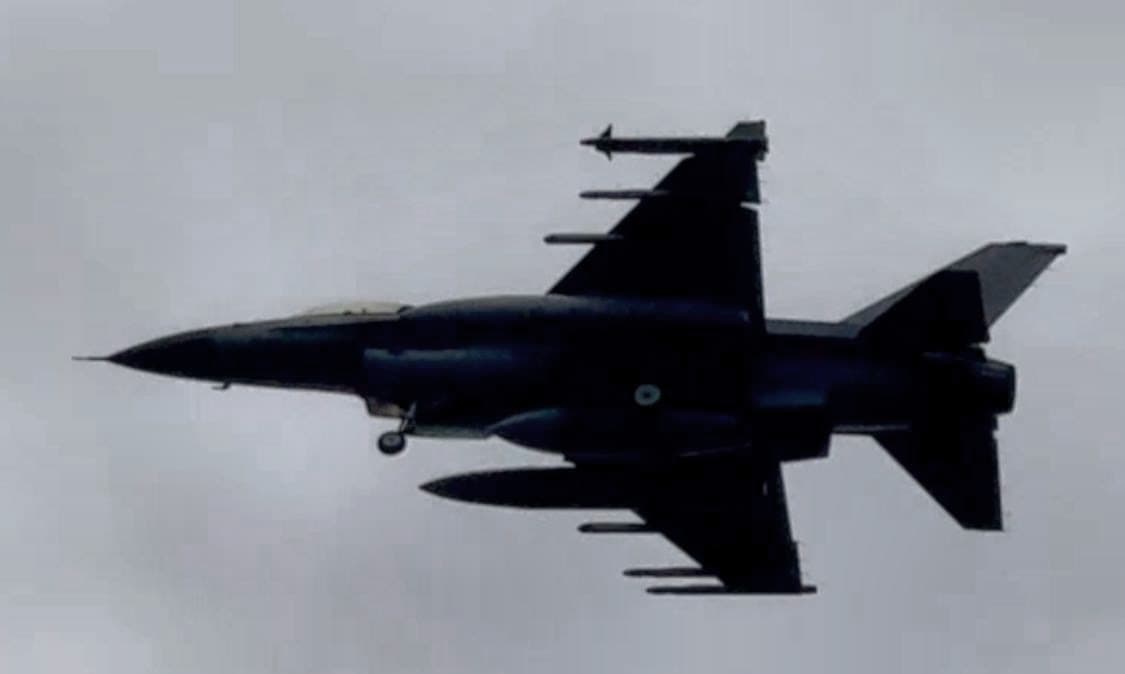 винищувач F-16