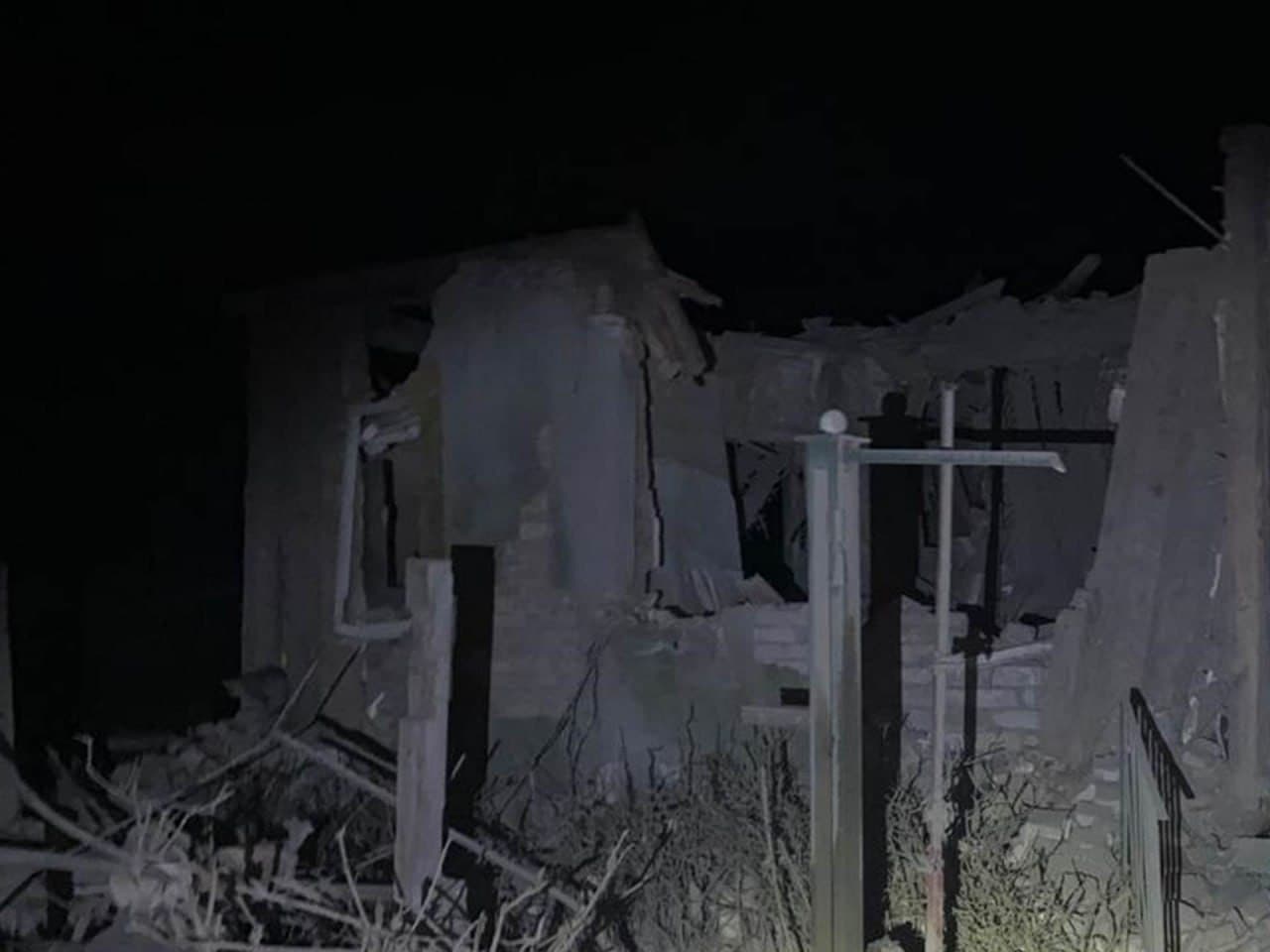 зруйнований будинок