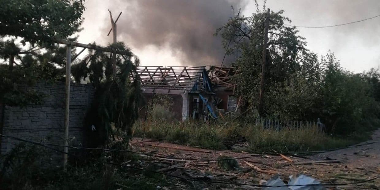 Наслідки обстрілів Донеччини 8 липня. Фото: Донецька обласна прокуратура