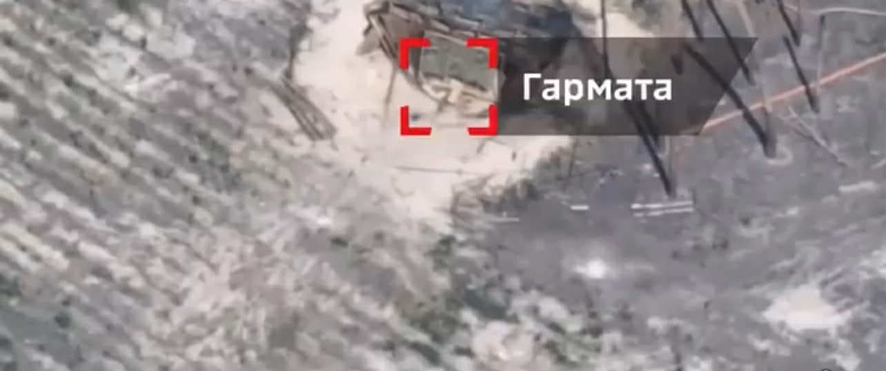 скрин с видео. Уничтожение вражеской техники