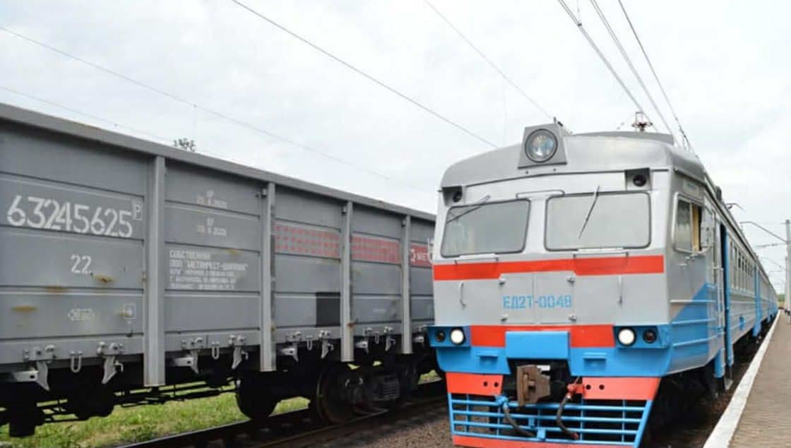 На ділянці Словʼянськ — Райгородок — Краматорськ Укрзалізниця скасувала ряд поїздів, курсуватимуть автобуси