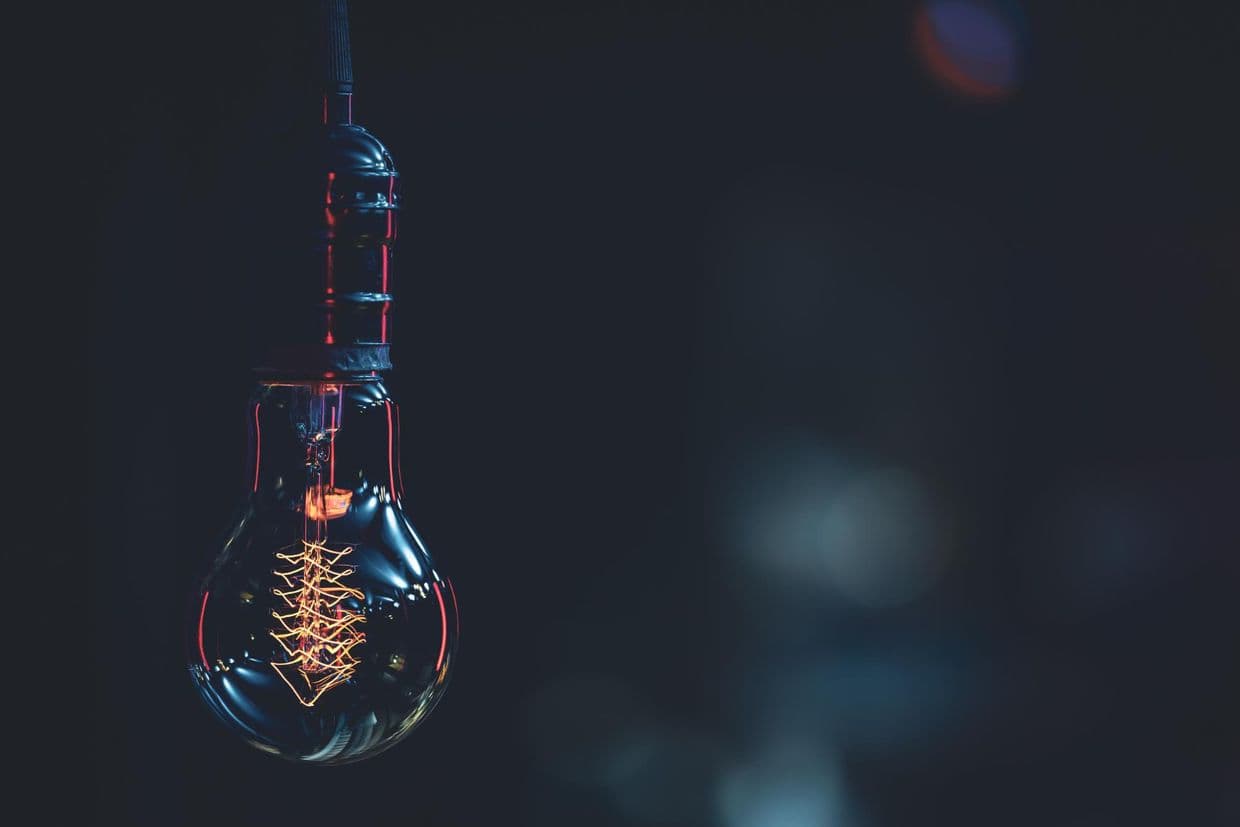 <em>Лампа, що не світить. Фото: Freepik</em>