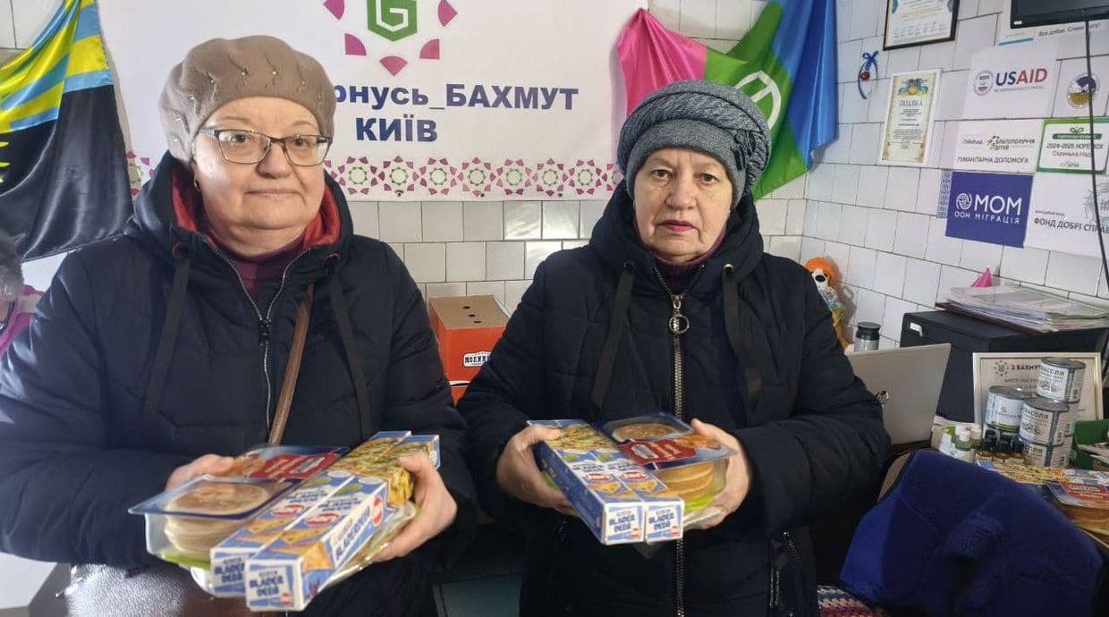 <em>Получение гуманитарной помощи. Фото иллюстративное. Источник: Бахмутская ГВА</em>