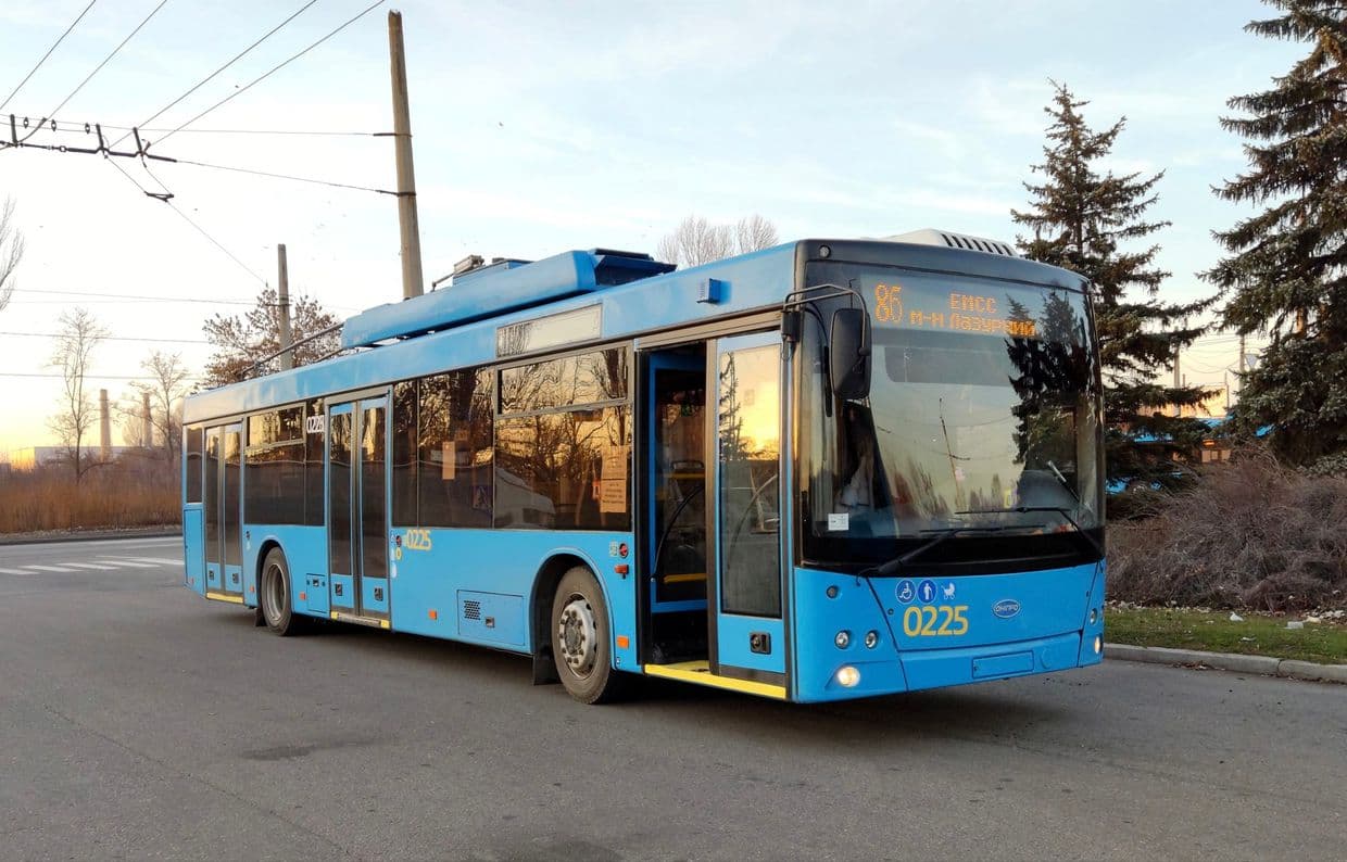 Евакуйовані з Краматорська тролейбуси працюватимуть у Харкові: подробиці