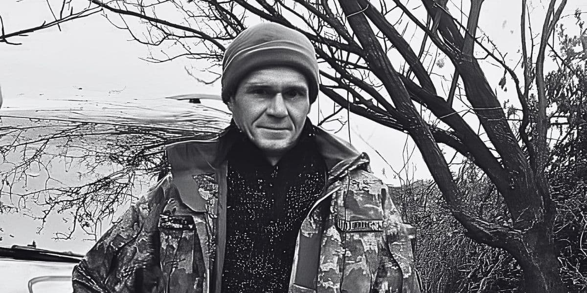 У Слов'янську провели в останню путь загиблого на Курщині прапорщика Віталія Панченка (фото)