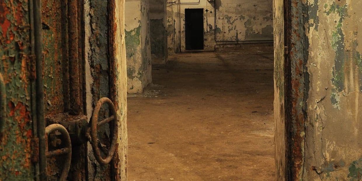 Підвал заводу ізоляційних матеріалів, 2012 рок. Фото: Діма Сергєєв.