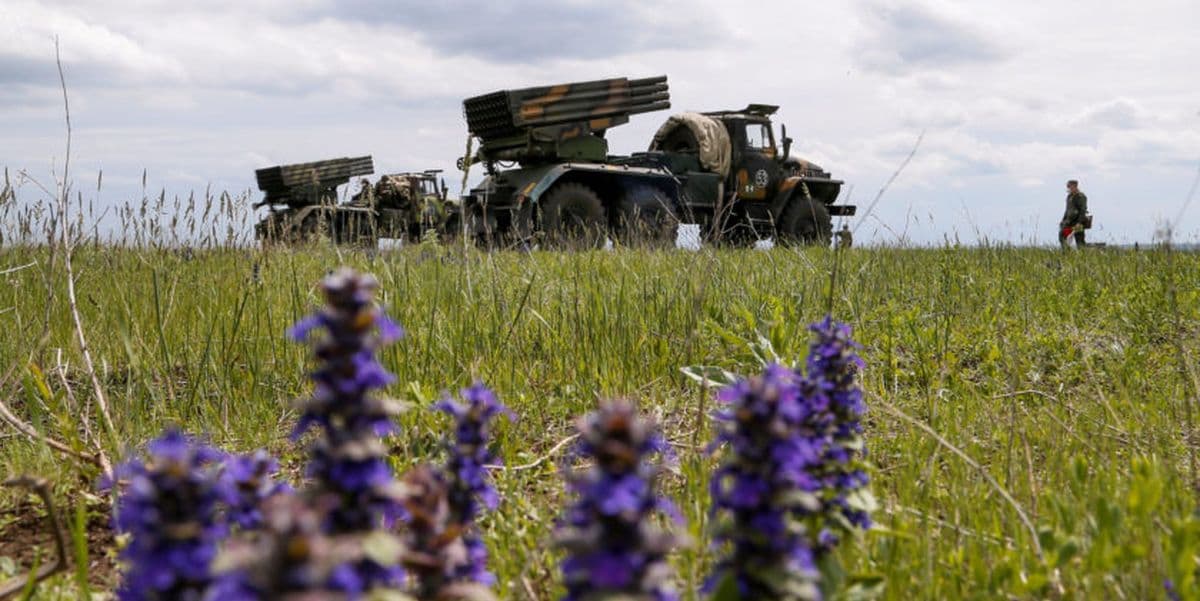 Предатели или миротворцы? Что происходит на Донбассе во время "перемирия"