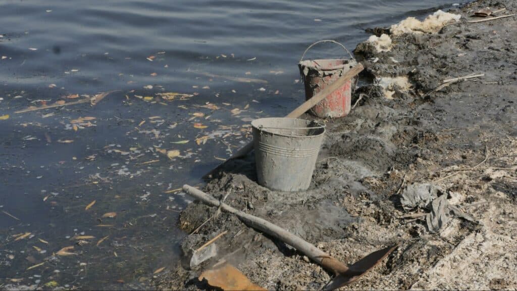 Добыча лечебной грязи в Славянске вызвала скандал: что происходит на самом деле