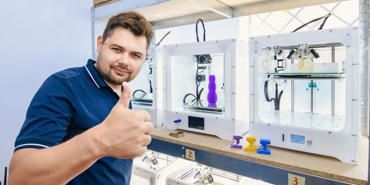 Идея на миллион. Как волонтер и бывший пленный “ДНР” открыл 3D-ферму в Краматорске