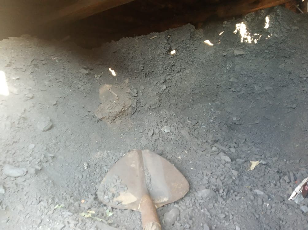 В очікуванні гідного життя: як у прифронтовій Луганщині шахтарі живуть без зарплатні