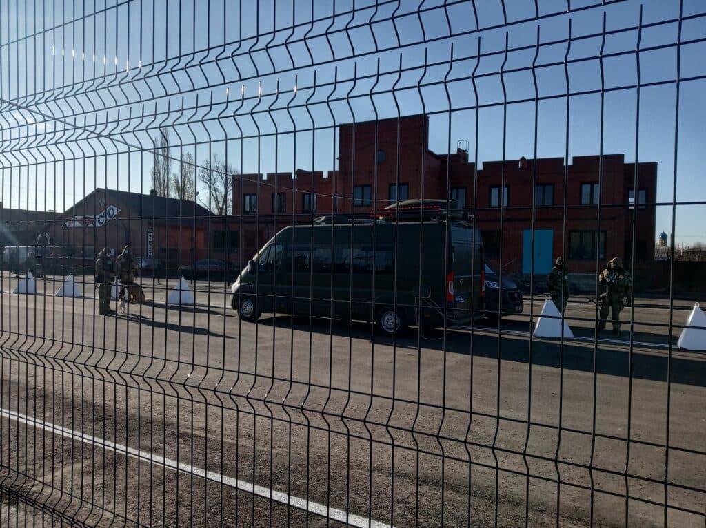 Щастя — Луганськ. Місія нездійсненна