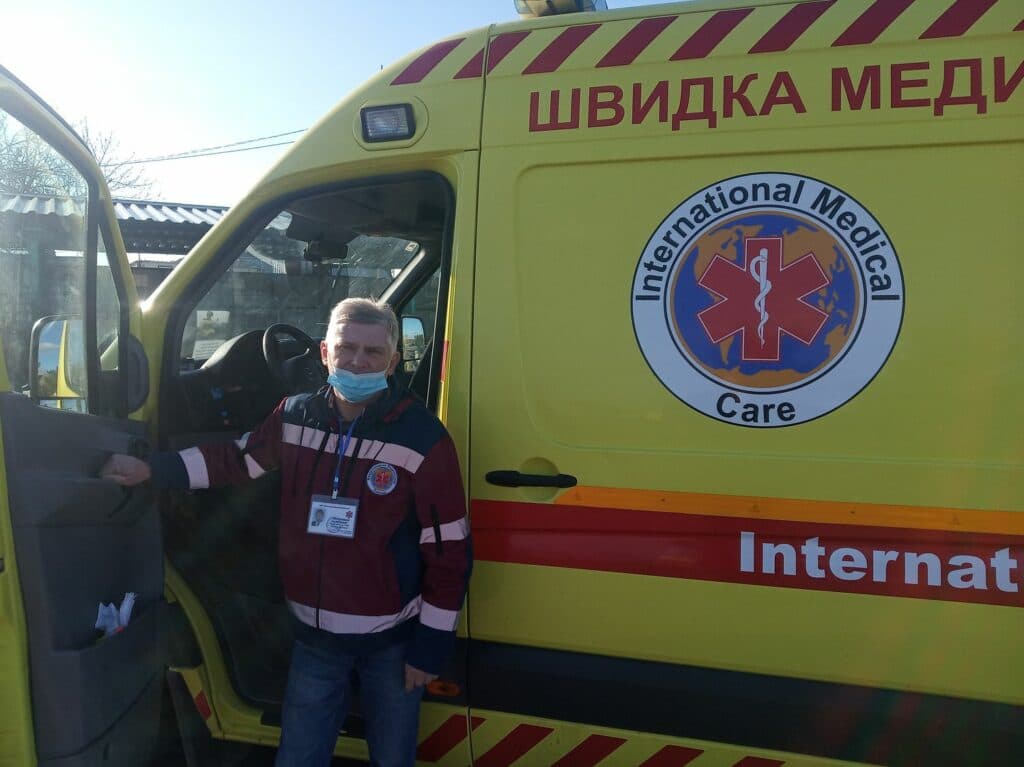 Працюємо за двох. Як у Станиці Луганській медики рятують життя