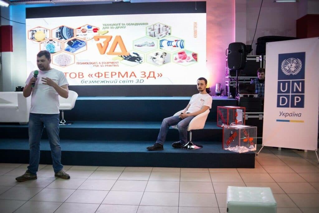 Идея на миллион. Как волонтер и бывший пленный “ДНР” открыл 3D-ферму в Краматорске