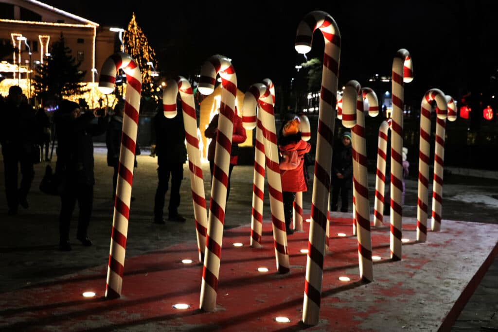 Праздник начинается: что стоит посмотреть на главной новогодней локации Мариуполя