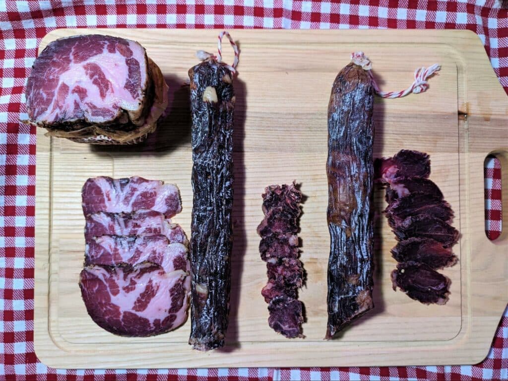 "Восточный Вариант" дегустирует: что вкусного и красивого купить у предпринимателей из Донбасса