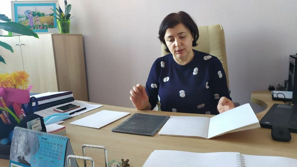 Чемпионы, юристы, айтишники: чем живет и кого выпускает Славянская школа для слепых и слабовидящих