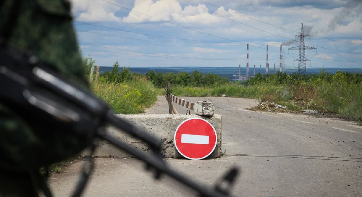 В т.н. "ДНР" решили выпускать детей из ОРДО по свидетельству о рождения: назвали условия