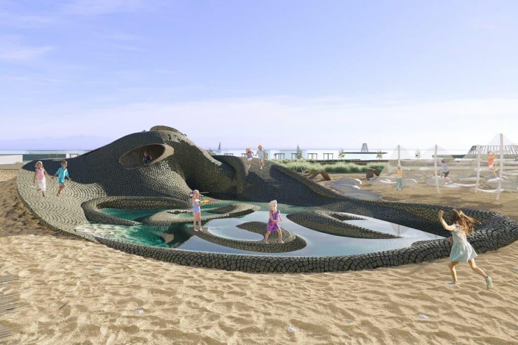 центральный пляж Мариуполя