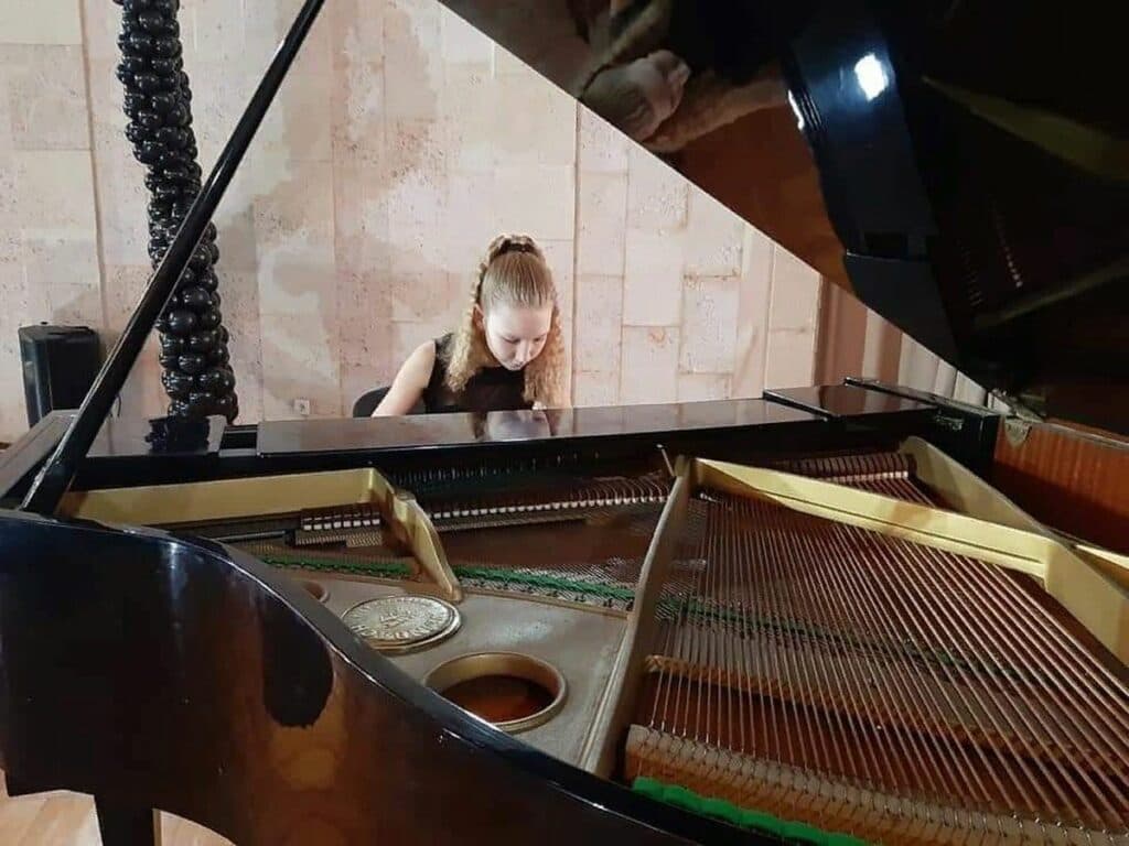пианистка Диана Стогнушенко