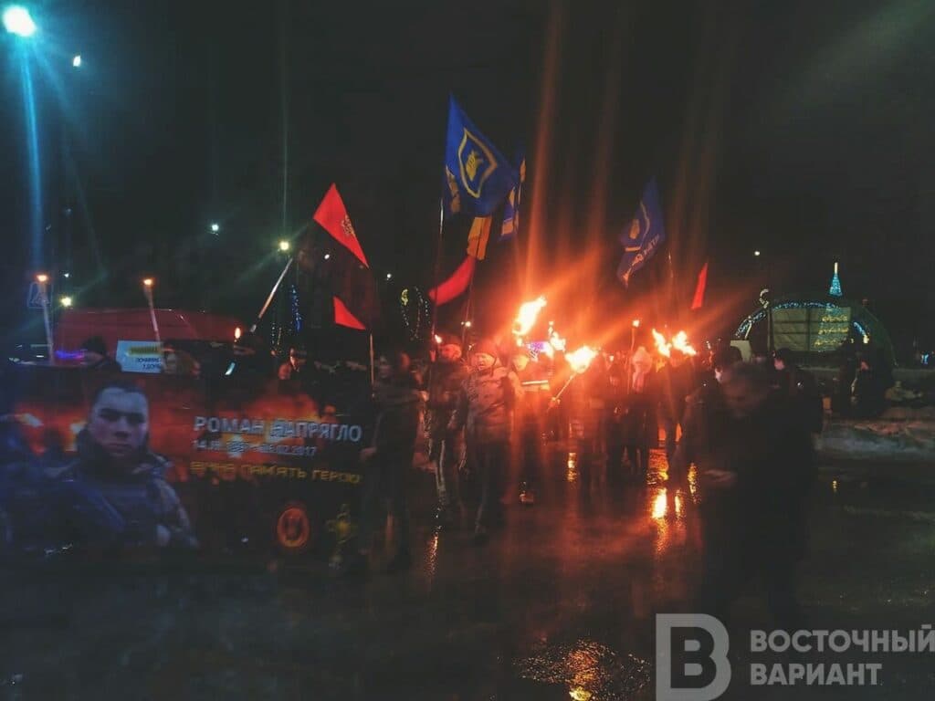 марш бандеры славянск