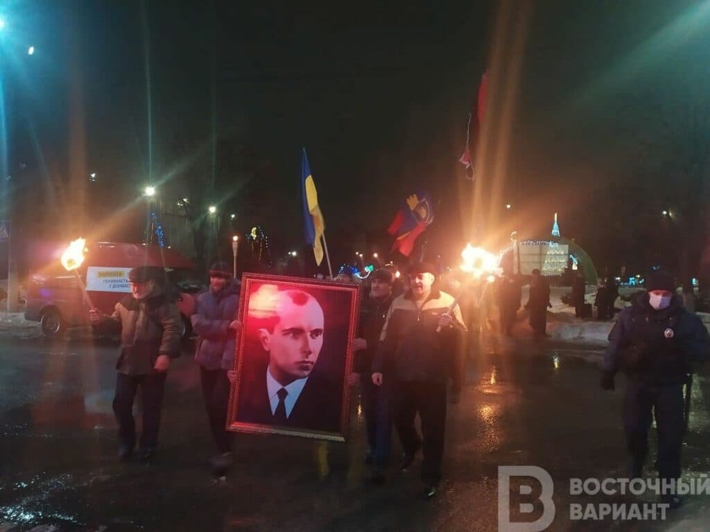 марш бандеры славянск