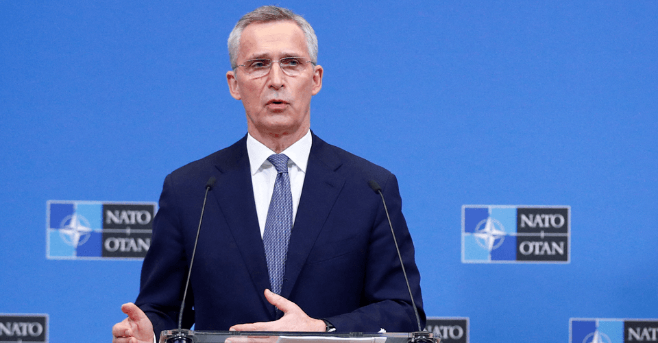 Столтенберг о скоплении войск РФ