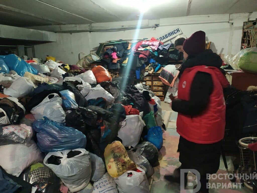 Красный крест в Славянске