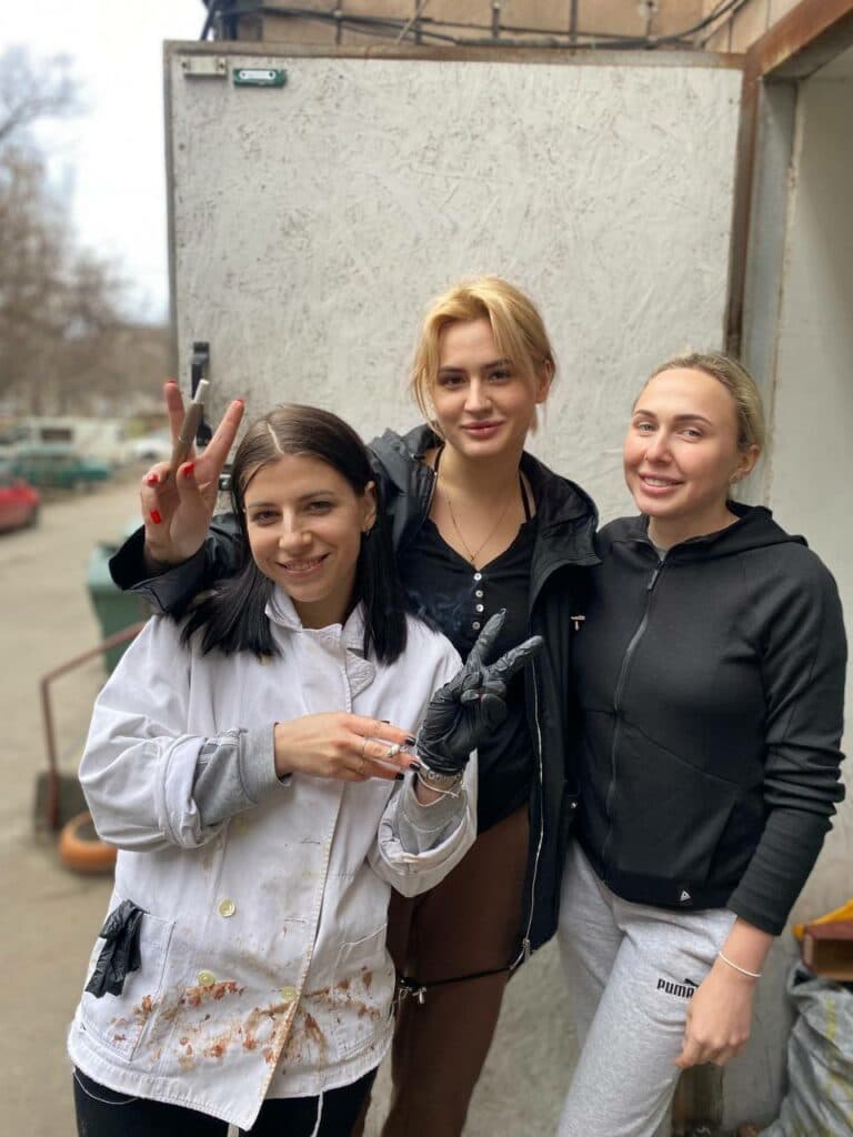 Маріуполь Юлія Сімачова HELP MARIUPOL