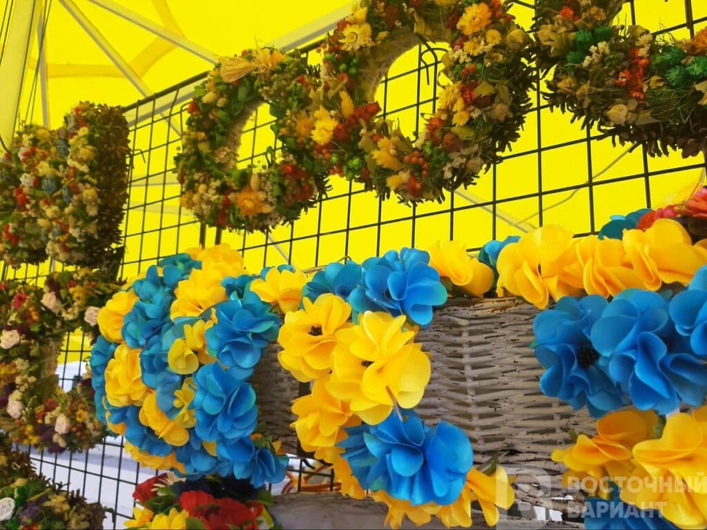 польша помогает