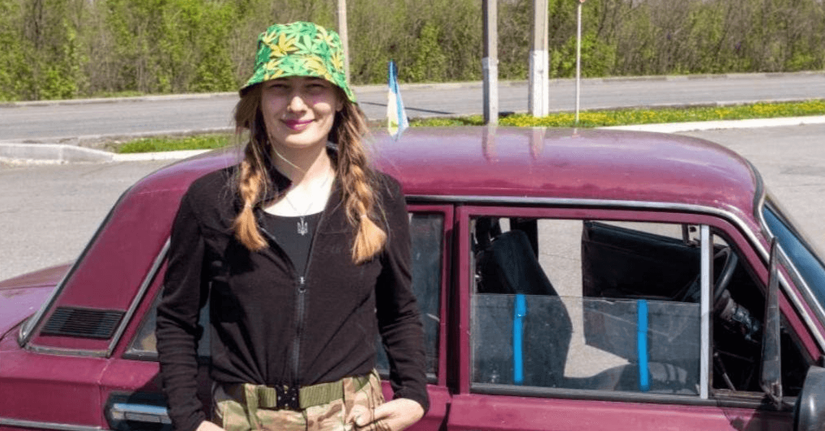 волонтерка из славянска