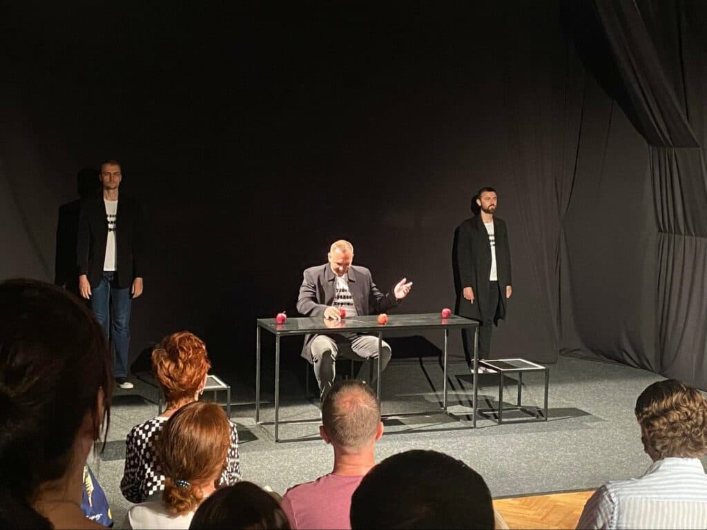 Луганський драмтеатр