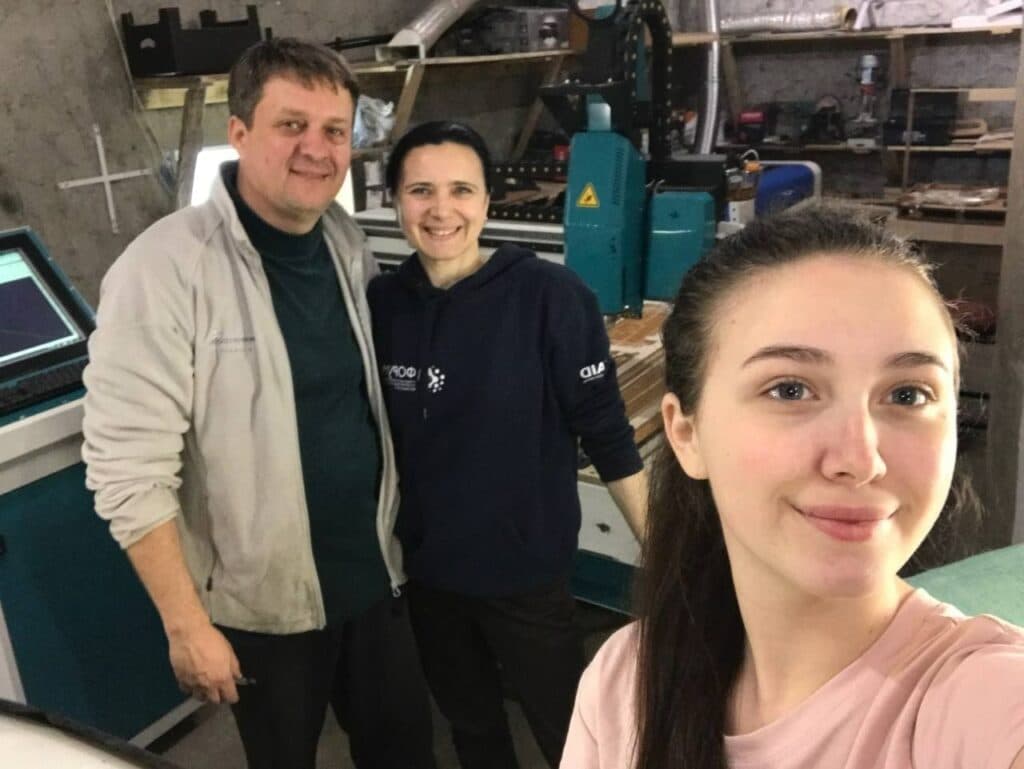 Наталя і Дмитро Поколенко та донька