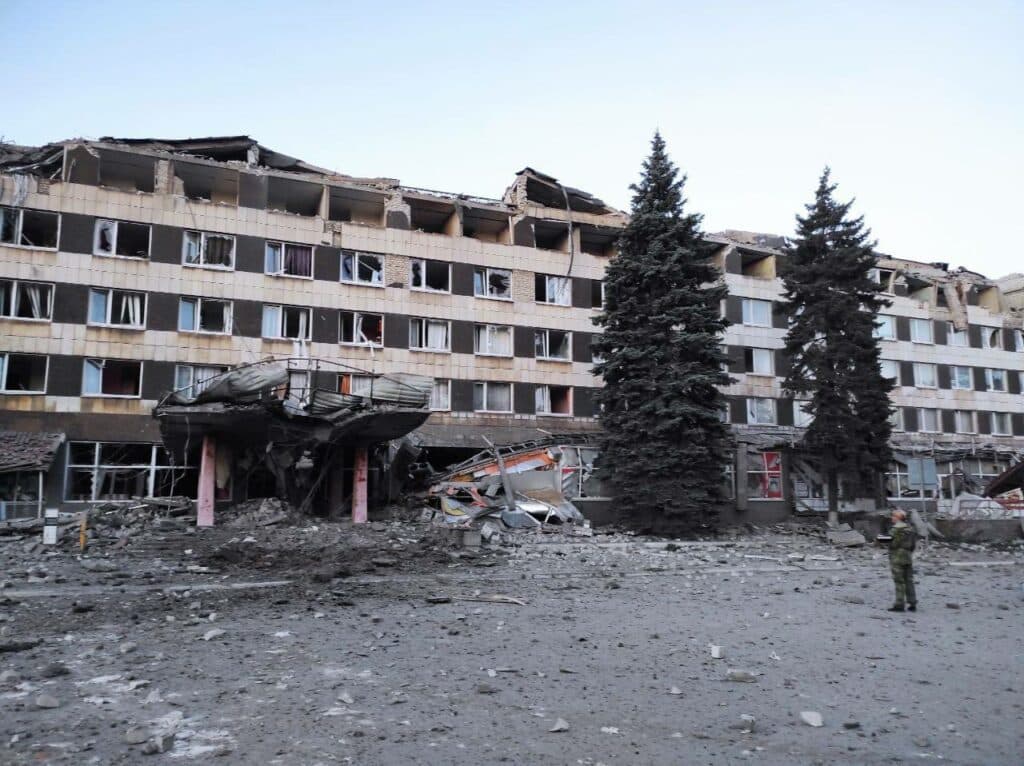 хрустальне красний луч2