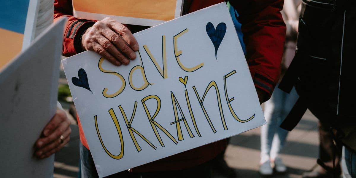 переселенці врятуйте Україні pexels