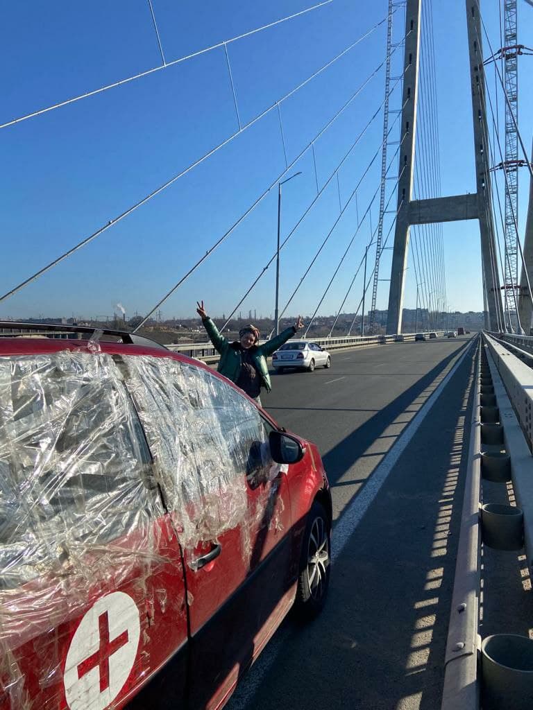 На такій машині Ганна виїхала з Маріуполя до Запоріжжя