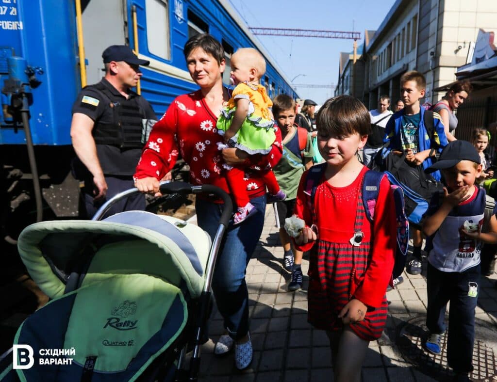 покровськ евакуація Донеччина поїзд