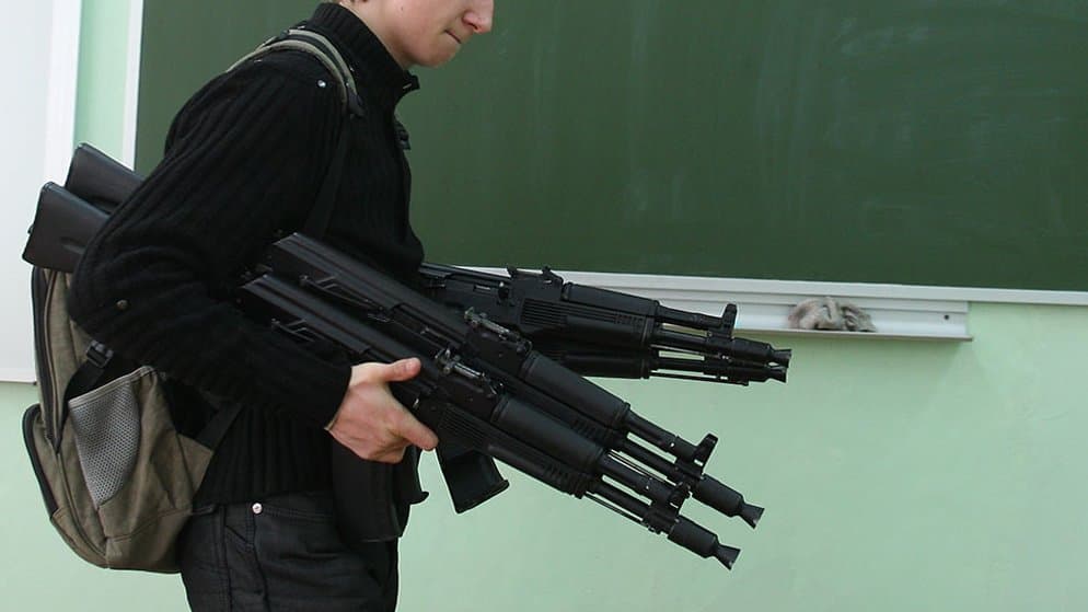 На тимчасом окупованих територіях Донеччини та Луганщини діти будуть навчатись під озброєним конвоєм, - росзмі