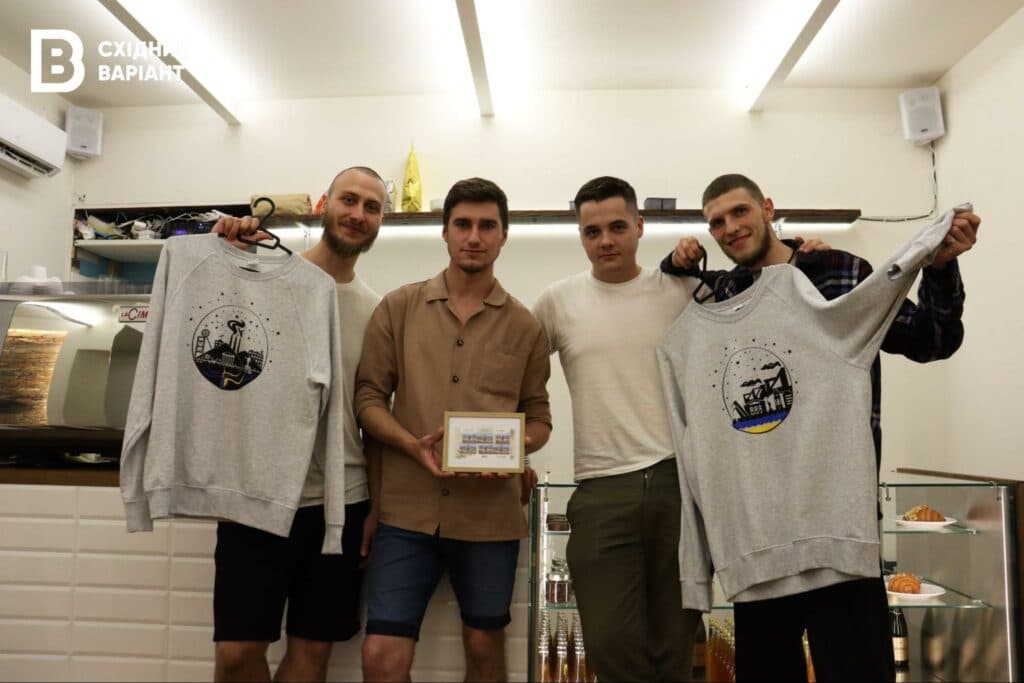 Частина команди, що доклала зусилля до створення закладу