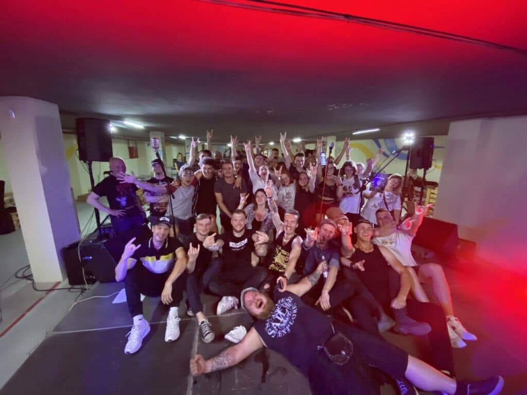 Фото з благодійного концерту на підтримку ЗСУ в Черкасах