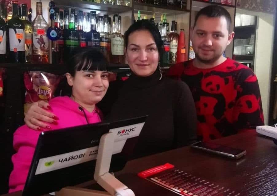 Разом з невісткою та сином