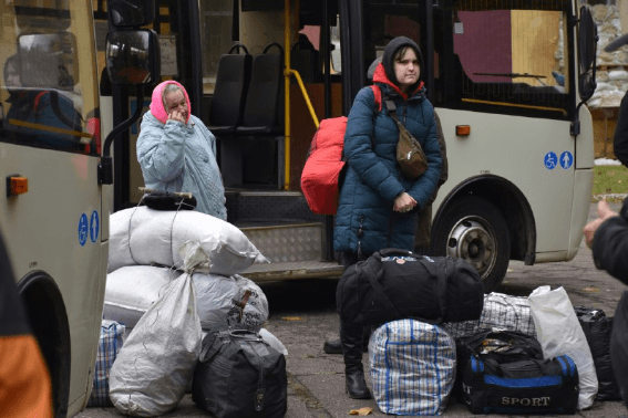 З листопада розпочинається безкоштовна евакуація жителів Донеччини з Краматорська до Тернопільщини і Львівщини