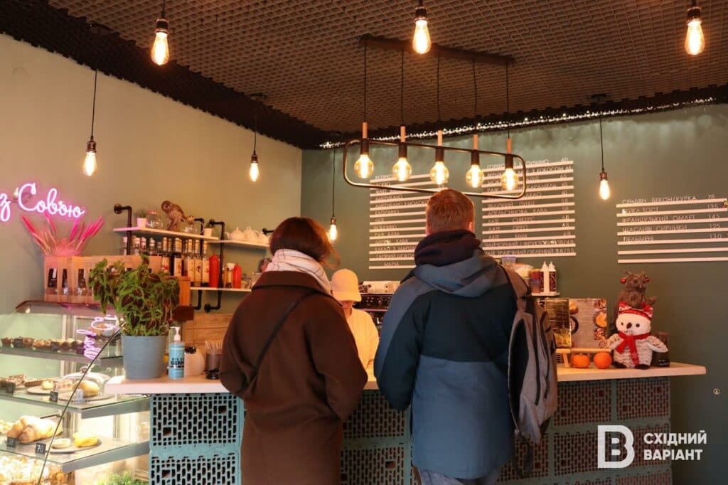 Переселенці з Маріуполя відкрили у Львові кафе Sova