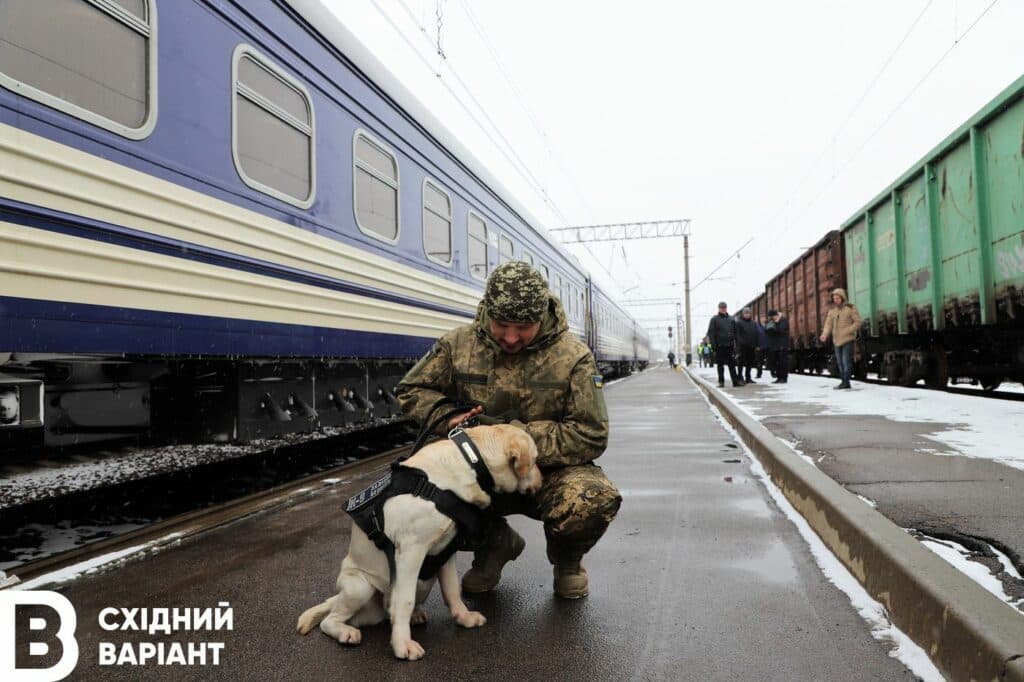 поїзд Єднання