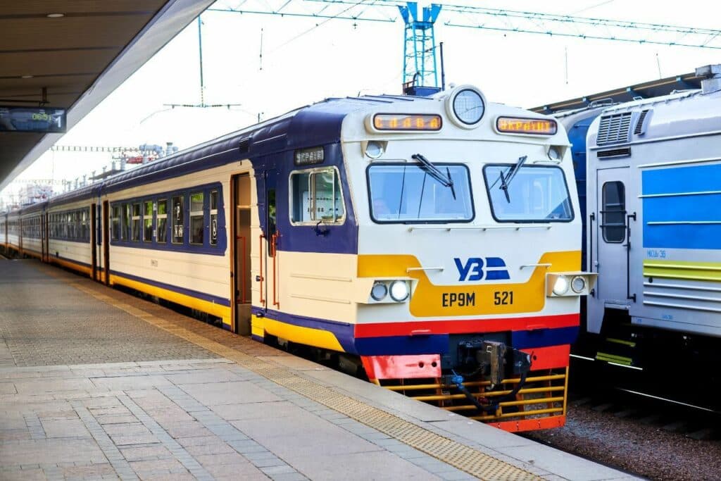 Укрзалізниця поїзд потяг