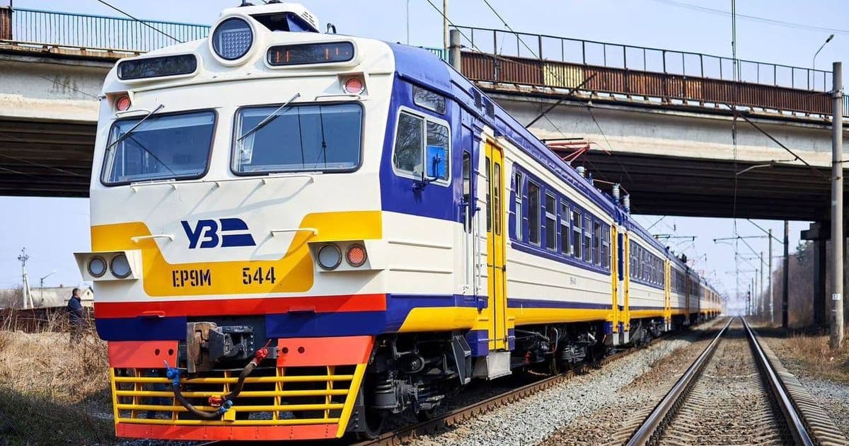 головна Укрзалізниця поїзд потяг_04