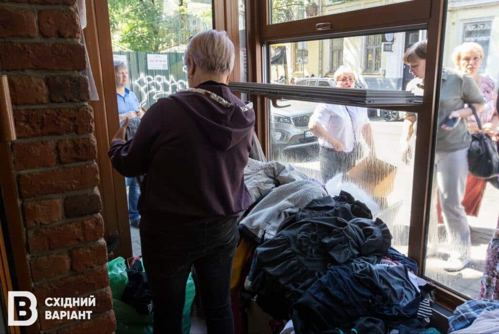 Гуманітарні хаби Луганщини