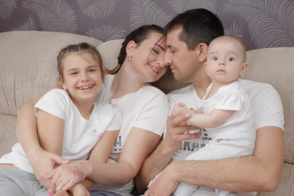 Світлана разом з чоловіком та родиною